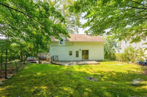 35 Market St, Putnam CT  06260-1719 exterior