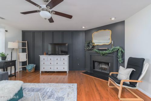 8 Waccamaw Way, Beaufort SC  29906-6002 exterior