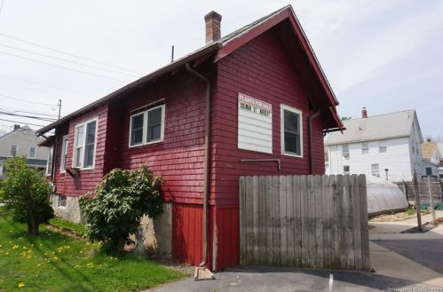 349 Jefferson Ave, United States Coast Guard Ac CT  06320-2509 exterior