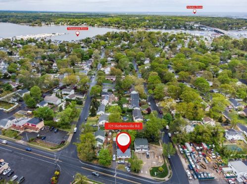 325 Herbertsville Rd, Bricktown, NJ 08724-1713