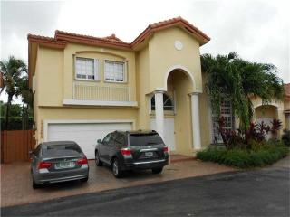 11269 58th Ter, Miami FL  33178-2825 exterior