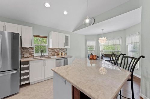 590 6th St, Naples FL  34117-9321 exterior