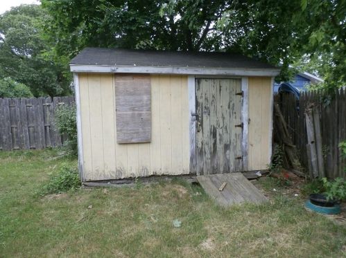 30 Paige Dr, Coventry RI 02816-8931 exterior