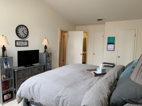 15 Olde Wagon Rd, Warwick NY  10990-4227 exterior