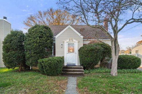 54 Greenfield Rd, Milford CT  06460-6331 exterior