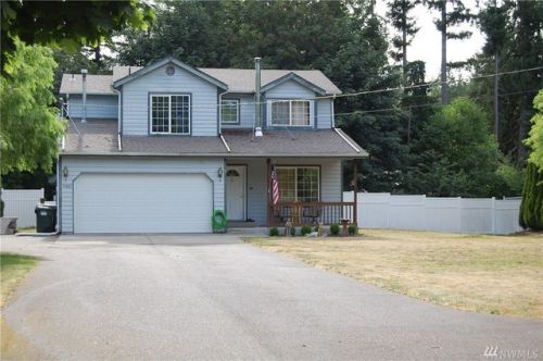 15823 Lindsay Rd, Yelm, WA 98597-8563