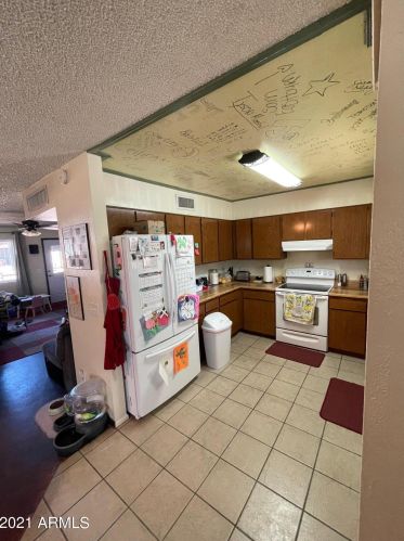 5919 Monte Cristo Ave, Glendale AZ 85306-2231 exterior