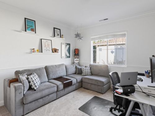 2075 Merlot Dr, Morgan Hill CA  95037-3883 exterior