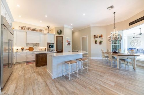 6610 Sable Ridge Ln, Naples FL  34109-0526 exterior