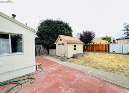 6120 Panama Ave, Richmond CA  94804-5524 exterior