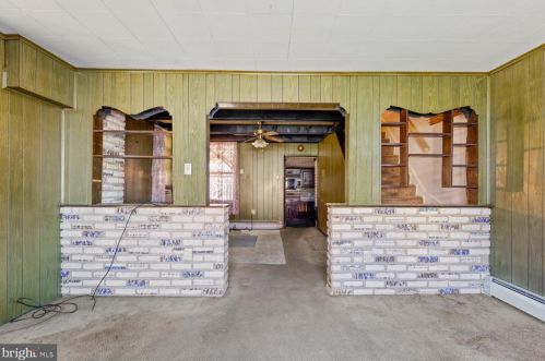 206 Ctr Ave, Dauberville PA  19533-8665 exterior