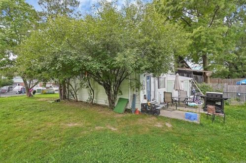 2 Rivervale Rd, Middletown NY 10940-6813 exterior