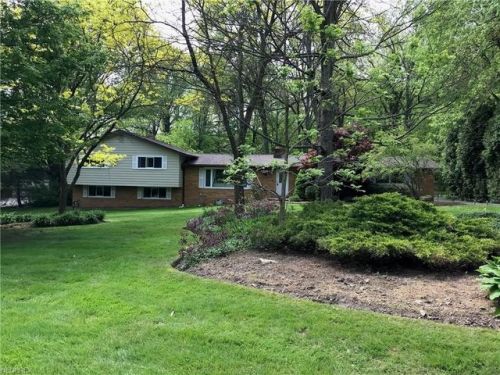 34430 Sherbrook Park Dr, Cleveland, OH 44139-2044