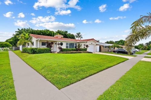 2221 41st Ave, Hollywood, FL 33021-3517