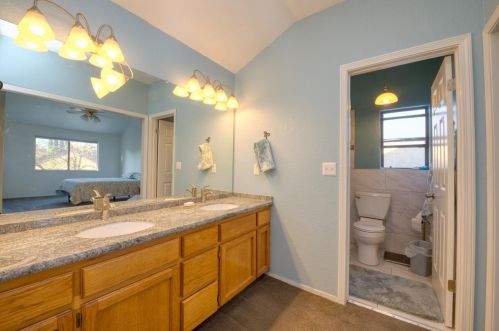 708 Bonneau Ct, Grayson CA  95363-9104 exterior