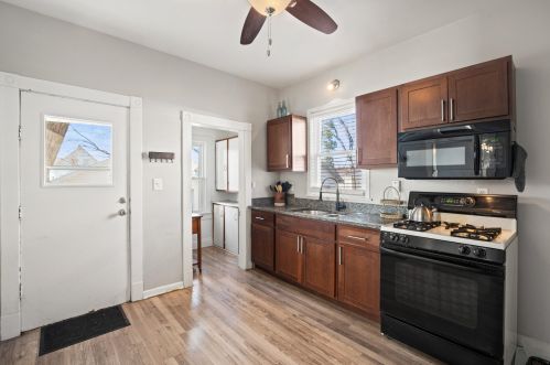 6342 29 Ave, Kenosha WI 53143-4648 exterior