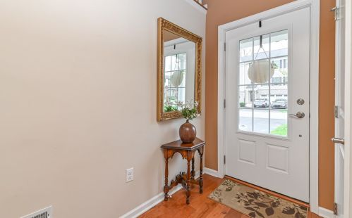 3089 Raintree Dr, Gibsonia, PA 15044-8115