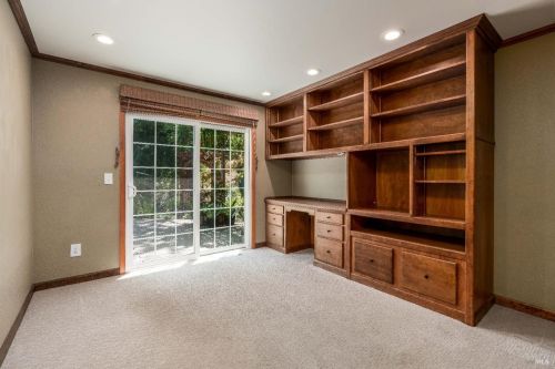 380 Jefferson Ln, Ukiah CA  95482-6618 exterior