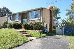 5684 Saffron Ln, Woodbridge, VA 22193-3520