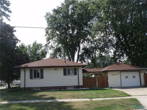 689 Northfield Dr, Maumee, OH 43537-2409