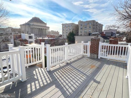 1508 Swann St, Washington DC 20009-3942 exterior