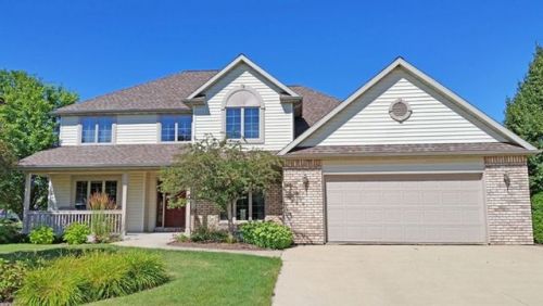 210 Magnolia Dr, Marshfield WI  54449-3377 exterior