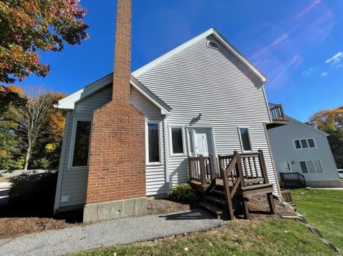 19 Eastbrook Hts, North Windham, CT 06250-1643