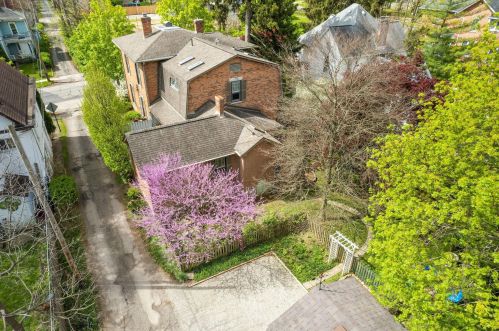 22 Lincoln Ave, Delaware, OH 43015-1612