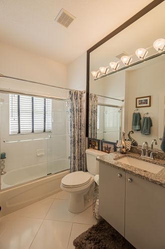 426 Springview Loop, Fort Pierce FL  34986-2663 exterior