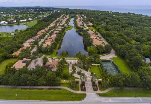 9565 Maiden Ct, Vero Beach, FL 32963-4592