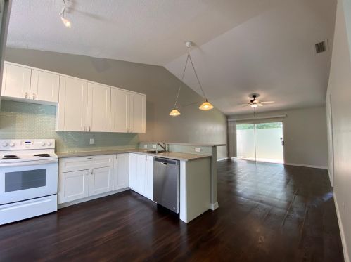 1185 Lucaya Cir, Orlando FL  32824-6204 exterior