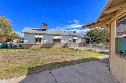 2930 17 Ave, Phoenix AZ exterior