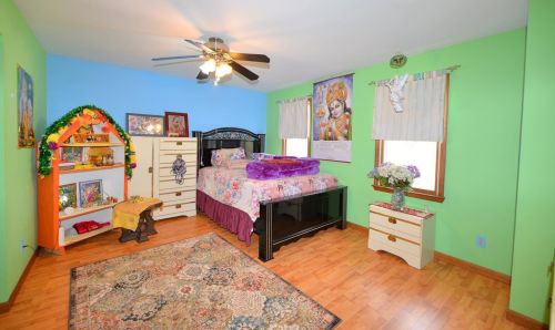 7461 Fitzroy Ct, Cincinnati OH  45241-1260 exterior