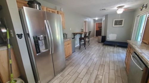 300 Glen Rock Ln, Conroe, TX 77385-7717