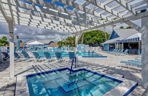 1221 Ocean Dunes Cir, Jupiter FL  33477-9150 exterior