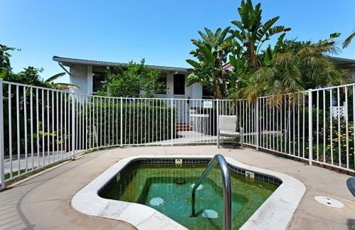 2323 Caringa Way, Carlsbad CA  92009-8818 exterior