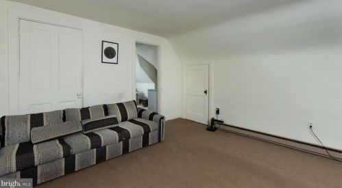 333 Spruce St, Harrisburg PA  17113-2419 exterior