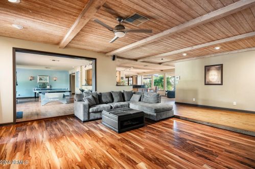 7039 Mcdonald Dr, Scottsdale AZ 85253-5406 exterior