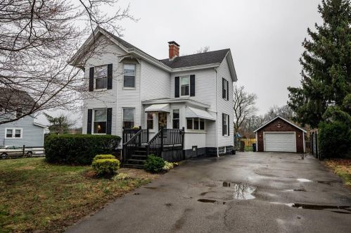 6335 Coffey St, Cincinnati, OH 45230-1406