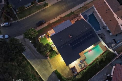 1630 Virden Dr, Glendale CA  91208-2722 exterior