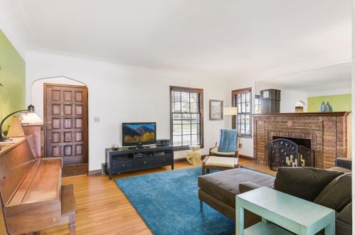 3731 Washburn Ave, Minneapolis MN 55412-1821 exterior