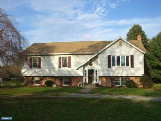 227 Sherwood Dr, Oxford, PA 19363-2708