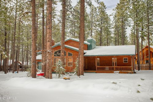 2748 Deep Pool Rd, Pinetop, AZ 85935-8806