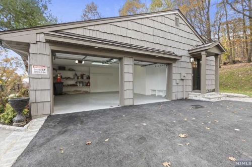 37 Tara Ln, Montville Township NJ  07045-9699 exterior