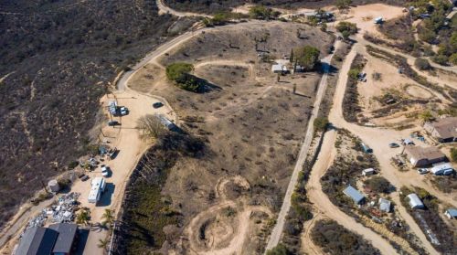 15863 Sequan Truck Trl, Alpine CA  91901-3501 exterior