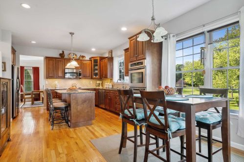 39 Robin Ct, Poughquag NY  12570-4508 exterior