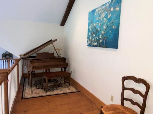 73 Main St, Hopkinton NH  03229-3003 exterior