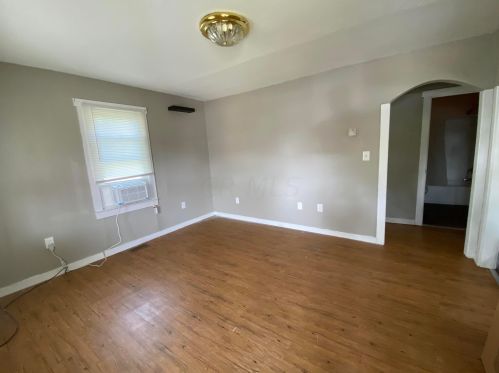 310 Bereman St, Washington Ch OH  43160-1502 exterior