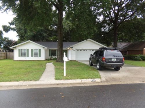 856 Valley Ridge Cir, Pensacola, FL 32514-1553