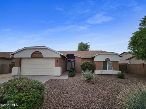 10241 Oregon Ave, Glendale, AZ 85307-4150